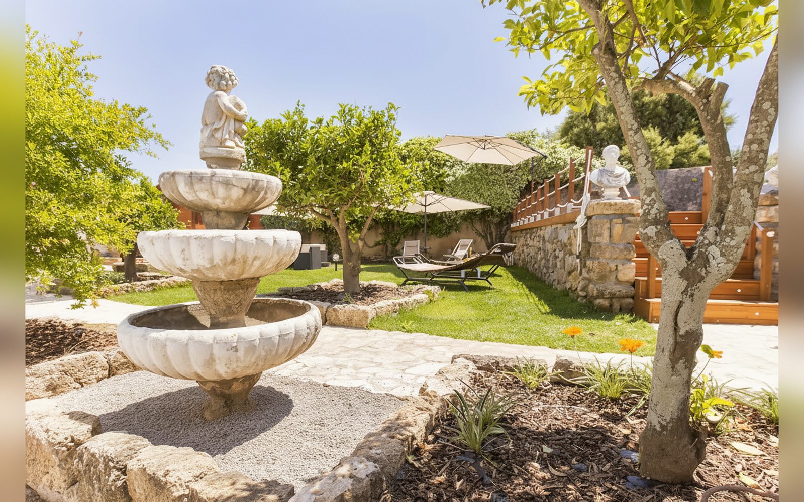 La fontana tra gli agrumi — Casal Paternò