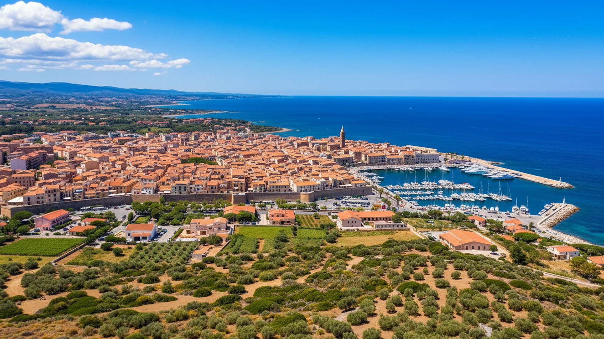 Alghero e la Riviera del Corallo viste dall'alto